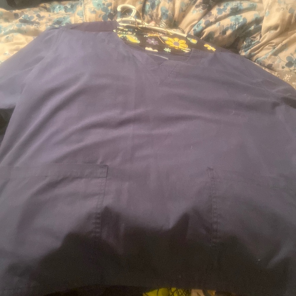 Tafford 2x scrub top